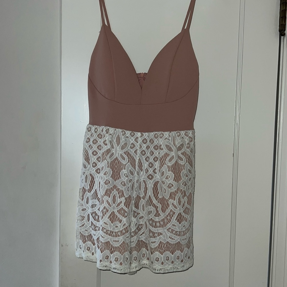 Pink & white lace romper! Great conditon